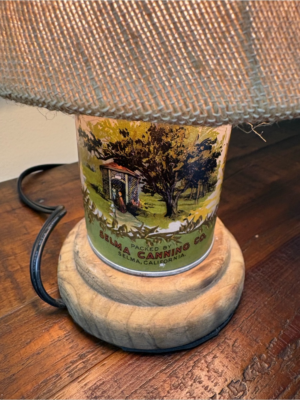 Vintage Style Miniature Table Lamp Of Canister Base Labeled “ Lemon Cling Peach” - Picture 4 of 13